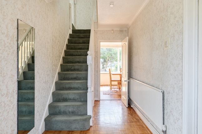 2, Barton Close, Bristol photo 4