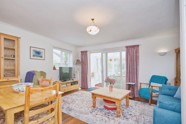 6, Chestnut Close, Minehead photo 4