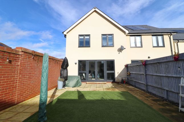 Semi-detached house for sale in Catland Copse, Bursledon