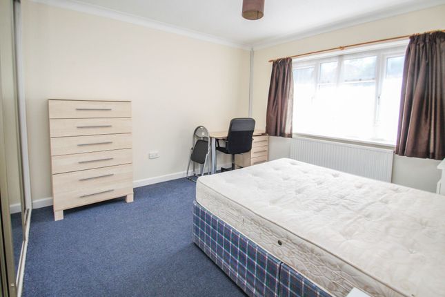 37 Talbot Hill Road, Bournemouth photo 5