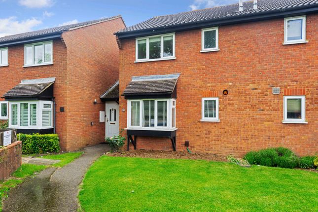 Thumbnail Terraced house for sale in Firs Close, Mitcham