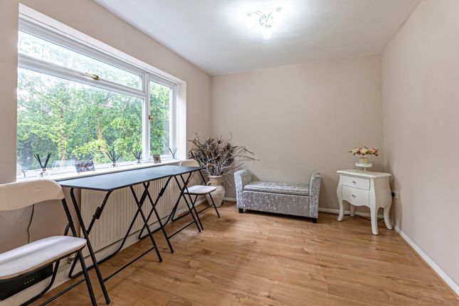 22, Coulser Close, Hemel Hempstead photo 4