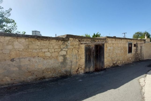 Property for sale in Simou, Paphos, Cyprus