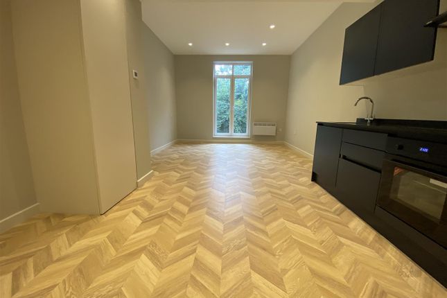 Flat 6 Anerley 4.Jpg