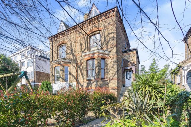 Thumbnail Flat for sale in 96 Station Road, Barnet