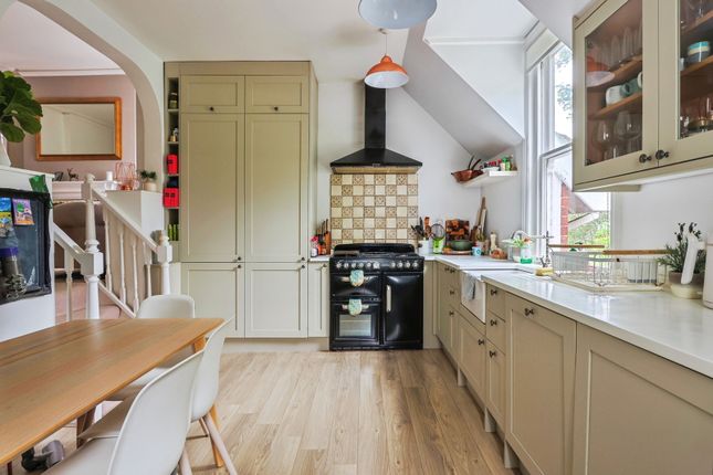Flat C, 58, West Overcliff Drive, Dorset photo 4
