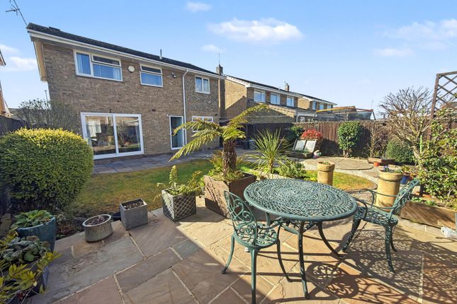 16, Grendon Gardens, Darlington photo 2