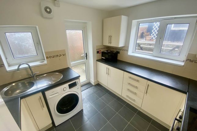 Brynmill Avenue, Brynmill, Swansea photo 5