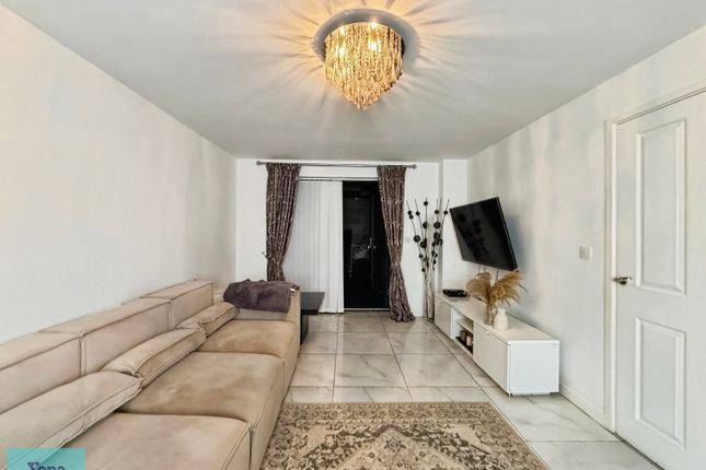 41, Woodfield Way, Doncaster photo 4