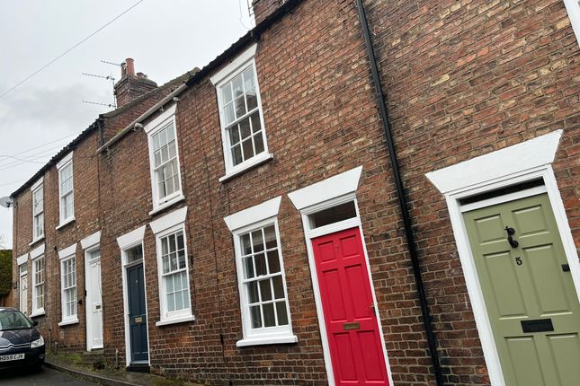 Thumbnail Terraced house to rent in Grays Road, Louth