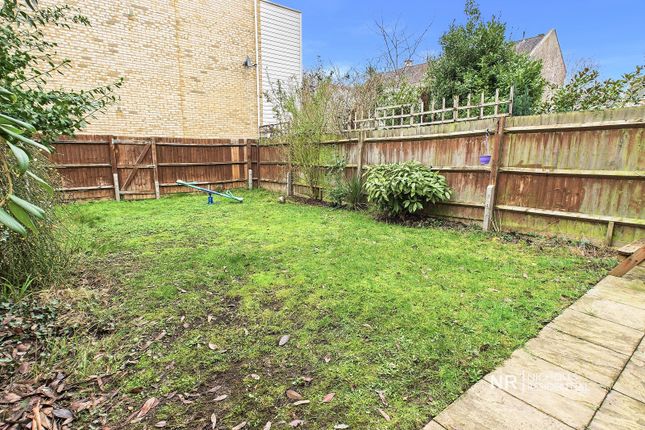56, Revere Way, West Ewell photo 3