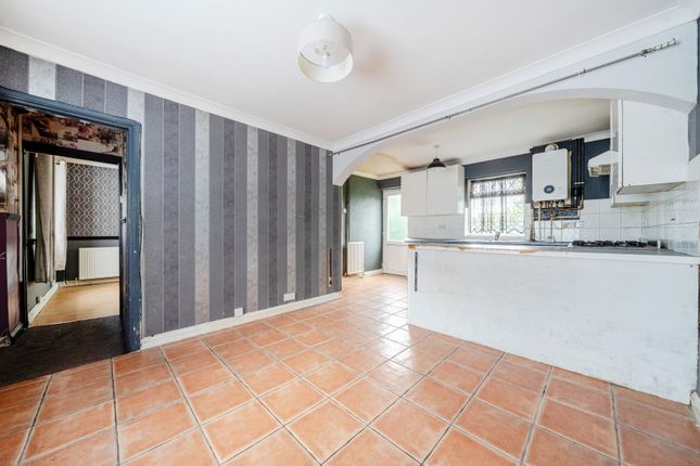 27, Gorse Hill, Bristol photo 3
