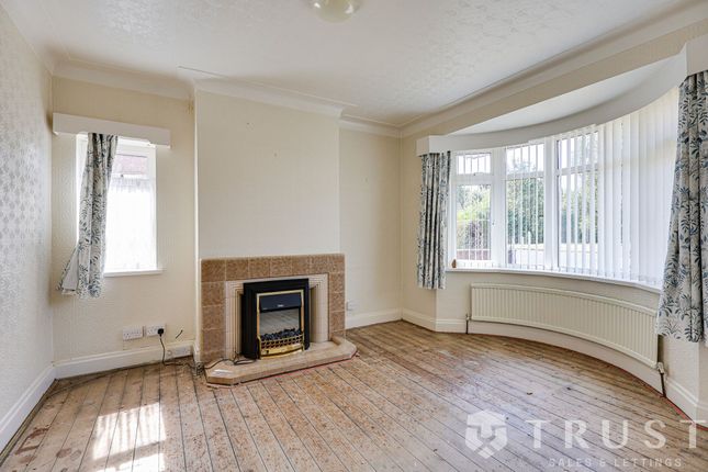 19 Ouchthorpe Lane, Wakefield photo 4
