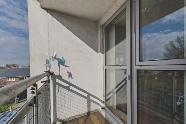 Apartment 5, Blue Building, London photo 4