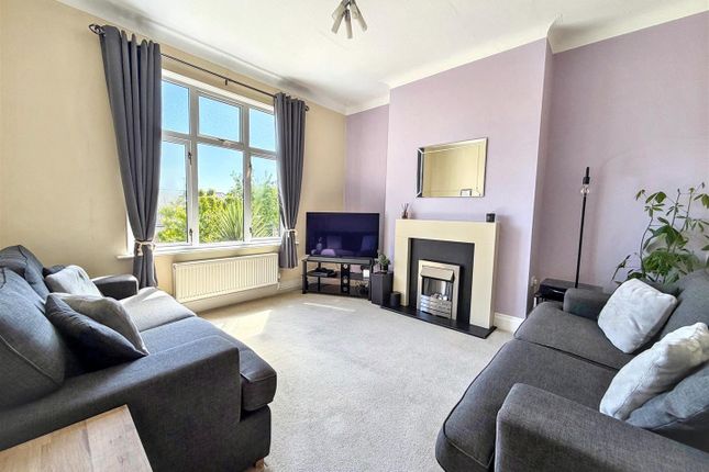 18, Keynsham Avenue, Newport photo 4
