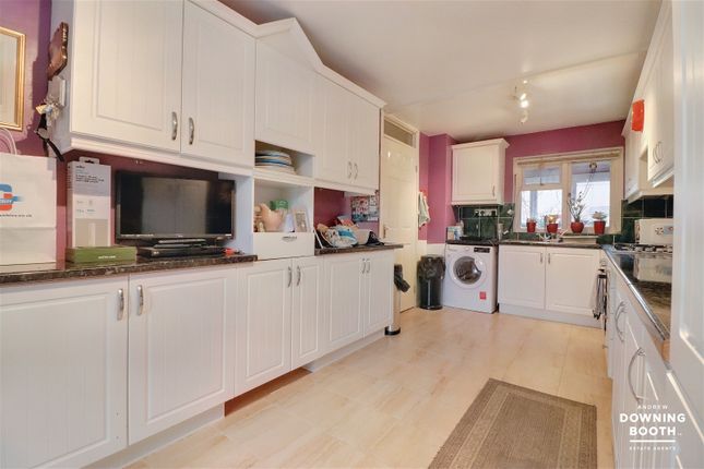 End terrace house for sale in Lincoln Close, Lichfield
