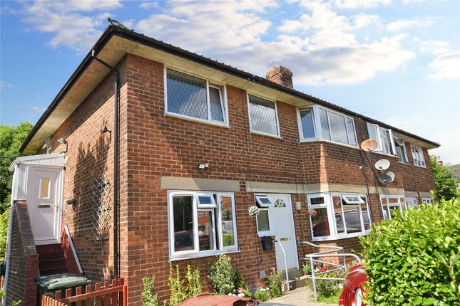 Thumbnail Flat for sale in Ingle Avenue, Morley, Leeds, West Yorkshire