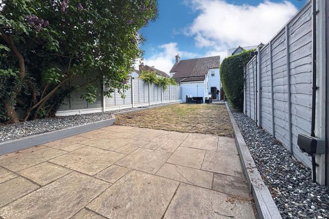21, St. Georges Road, Farnham photo 3