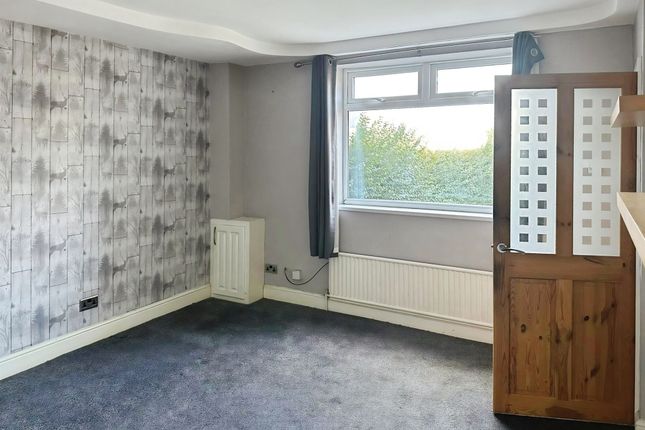 38, Moor Lane South, Rotherham photo 2