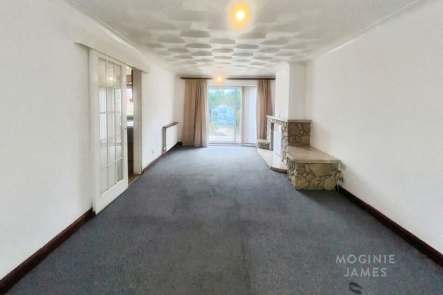 136, Burnham Avenue, Cardiff photo 3