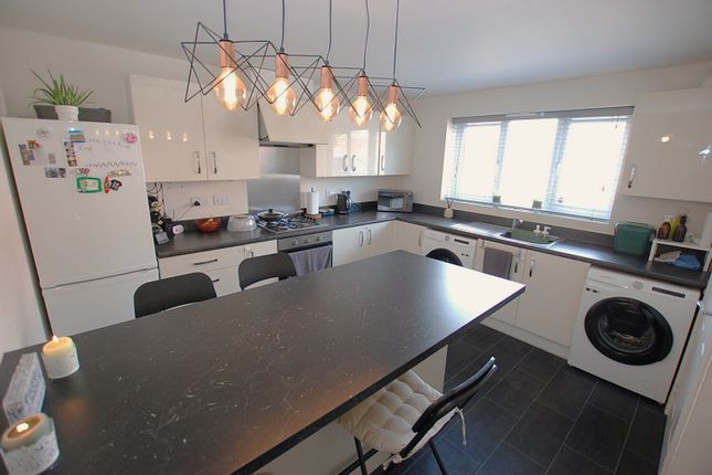 94A,, Whitebank Road, Greater Manchester photo 5