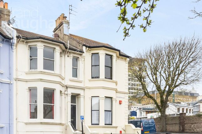 Flat for sale in Chichester Place, Brighton, East Sussex
