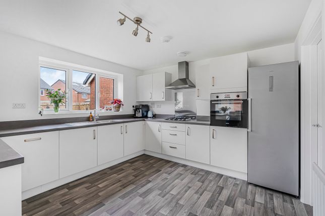 22, Miles Road, Bordon photo 4