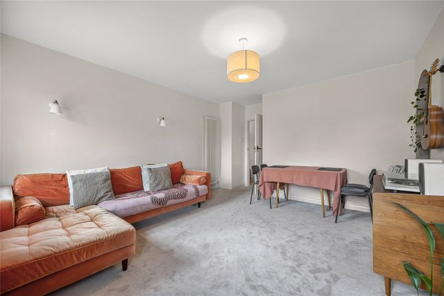 Flat 26, Halliwell Court, East Dulwich photo 4