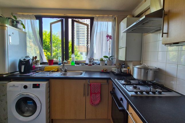 157 Summerwood Road, Isleworth photo 4