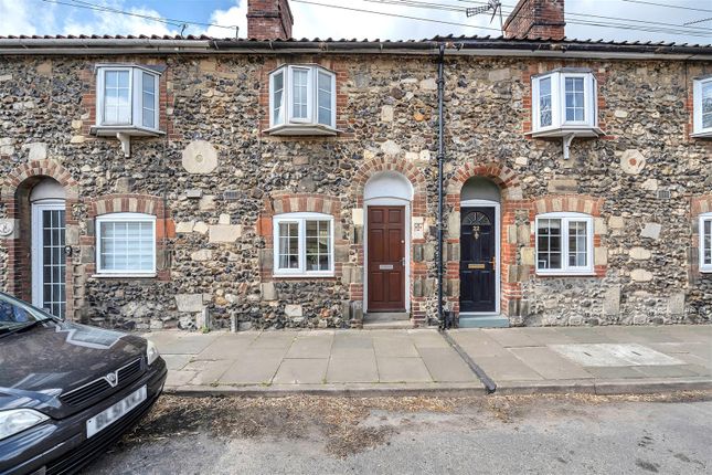 Terraced house for sale in Sicklesmere Road, Bury St. Edmunds