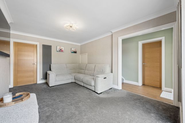 18 Thirlmere Avenue, Manchester photo 3