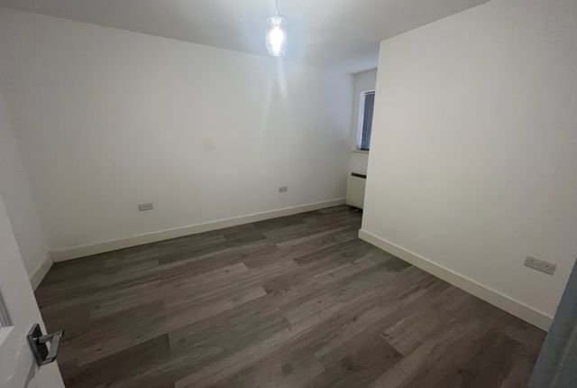 Paynes Road, Southampton photo 3