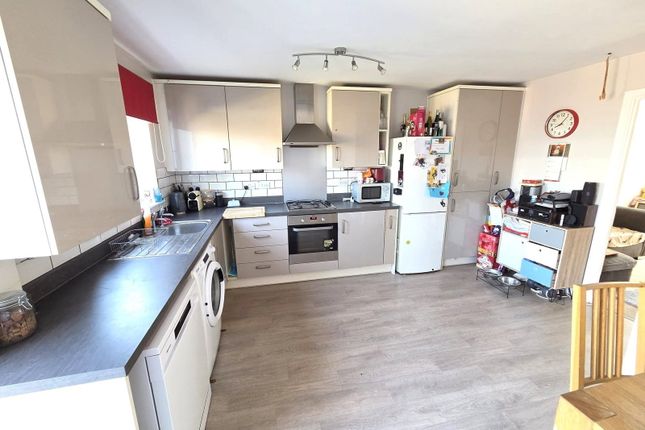 5, Darlow Court, Gamlingay photo 4