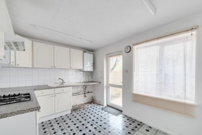 11, Fleetwood Court, Swindon photo 5