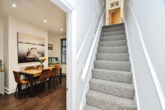 36, Regent Place, North Yorkshire photo 4