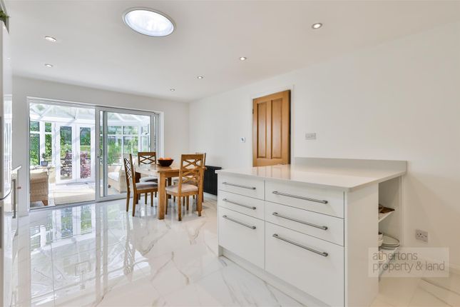25, Berkeley Drive, Read photo 3