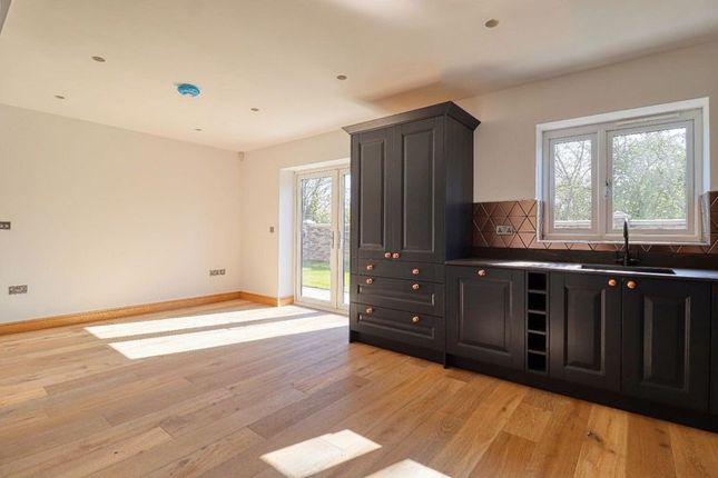 10, Somerby Drive, Doncaster photo 4