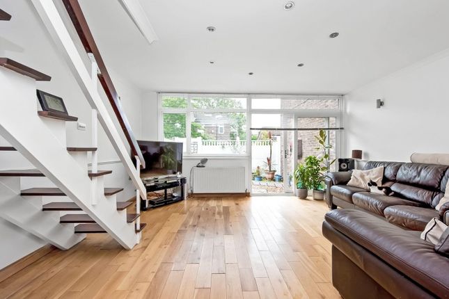Thumbnail Property for sale in Delawyk Crescent, Herne Hill, London