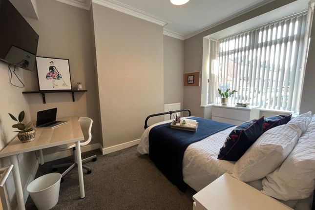 32, Leslie Road, Birmingham photo 4