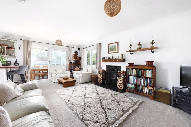 4, Tuckers Meadow, Totnes photo 3