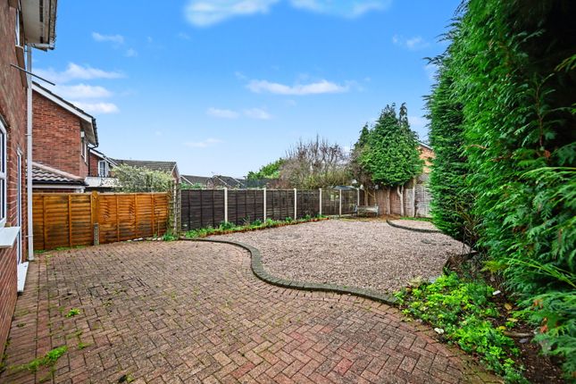67, Sandford Way, Rugby photo 2