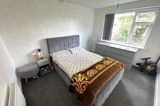 26, Pasture Walk, Bradford photo 4