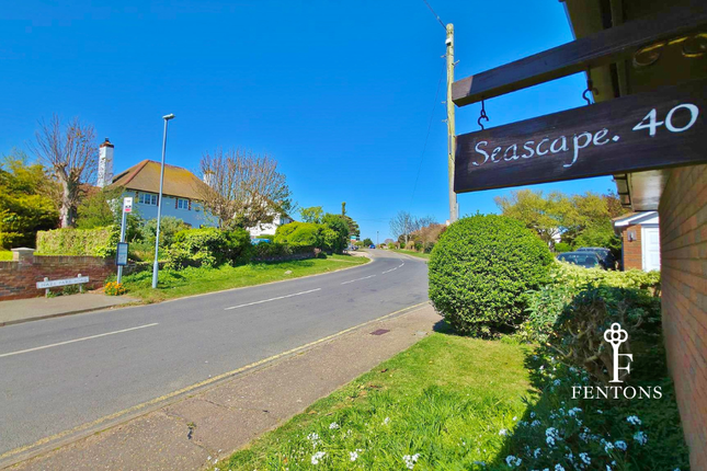 40, Naze Park Road, Walton-on-the-Naze photo 4