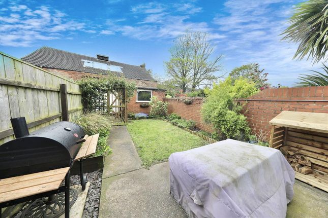 End terrace house for sale in Summergangs Road, Hull