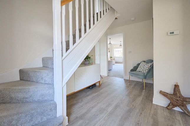 1, Highgrove Close, Hinckley photo 5