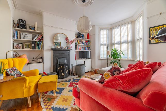142, Chingford Road, London photo 3