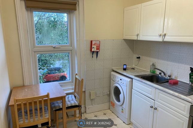 Bassett, Southampton photo 5