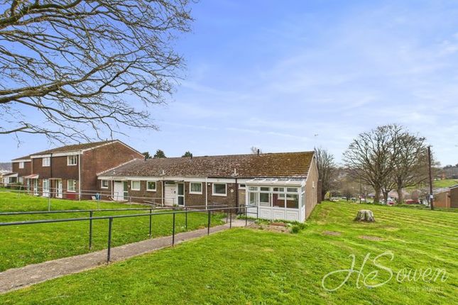 2-bed bungalow on 2, Birch Walk, Torquay, £190,000