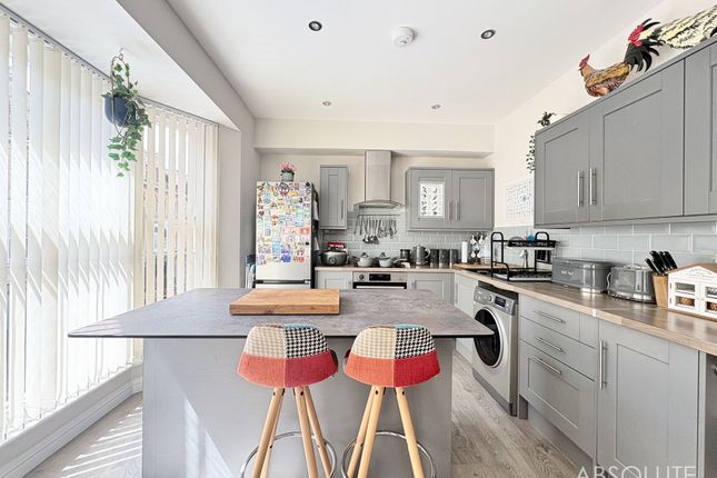 8 Bishops Place, Paignton photo 2