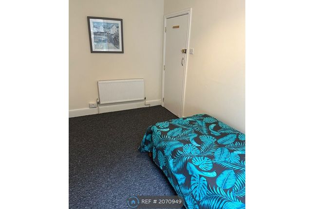 Room to rent in Warren Road, Torquay